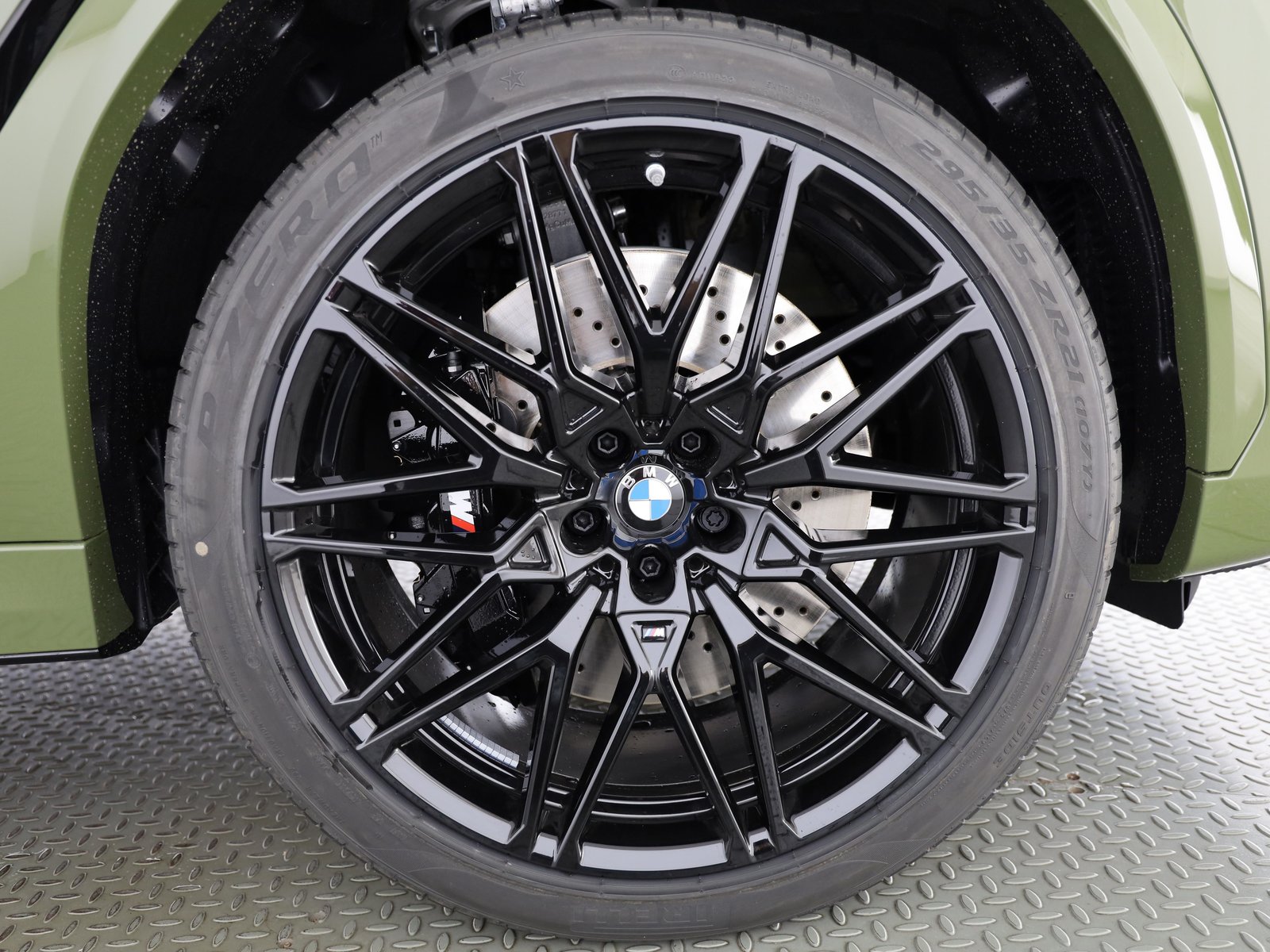 BMW X6 M Competition, Mild-Hybrid Petrol/Electric, New car, Automatic - 6
