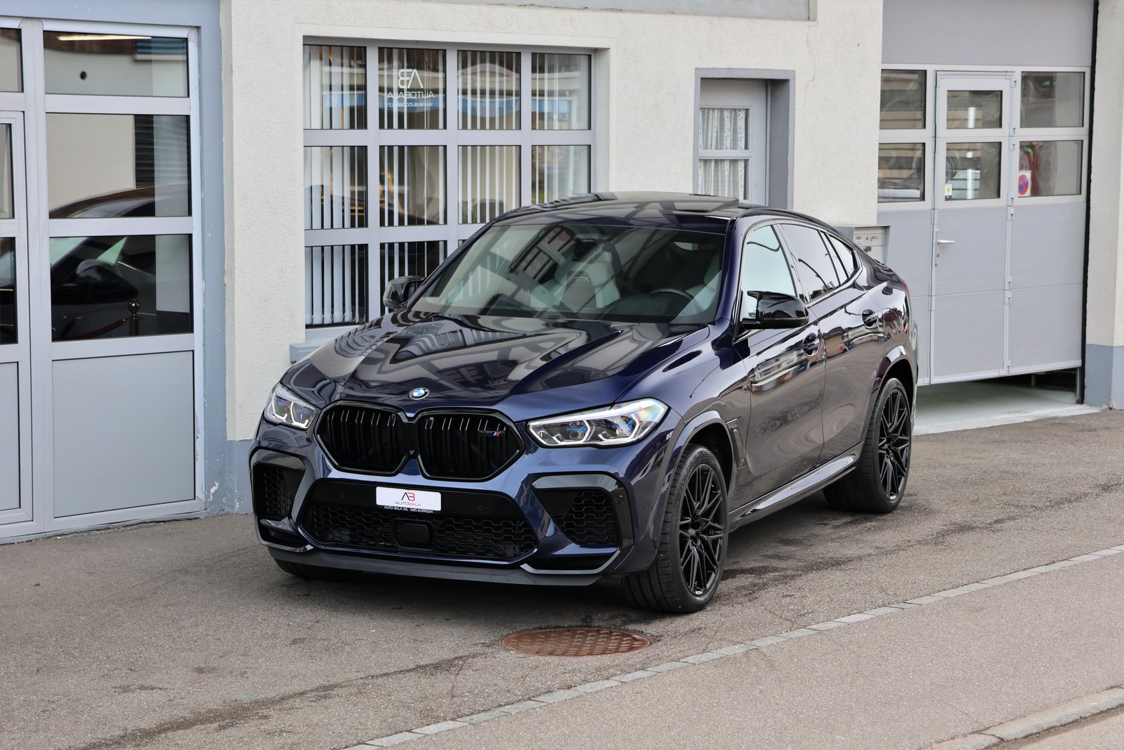 BMW X6M Steptronic M Competition (CH) Tansanitblau