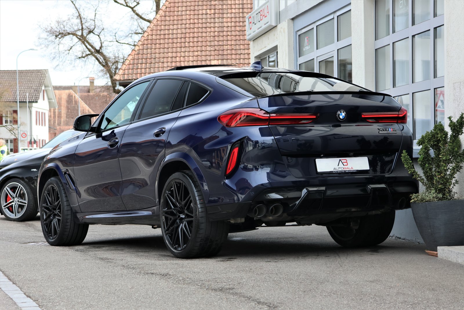 BMW X6M Steptronic M Competition (CH) Tansanitblau, Benzin, Occasion / Gebraucht, Automatik - 3