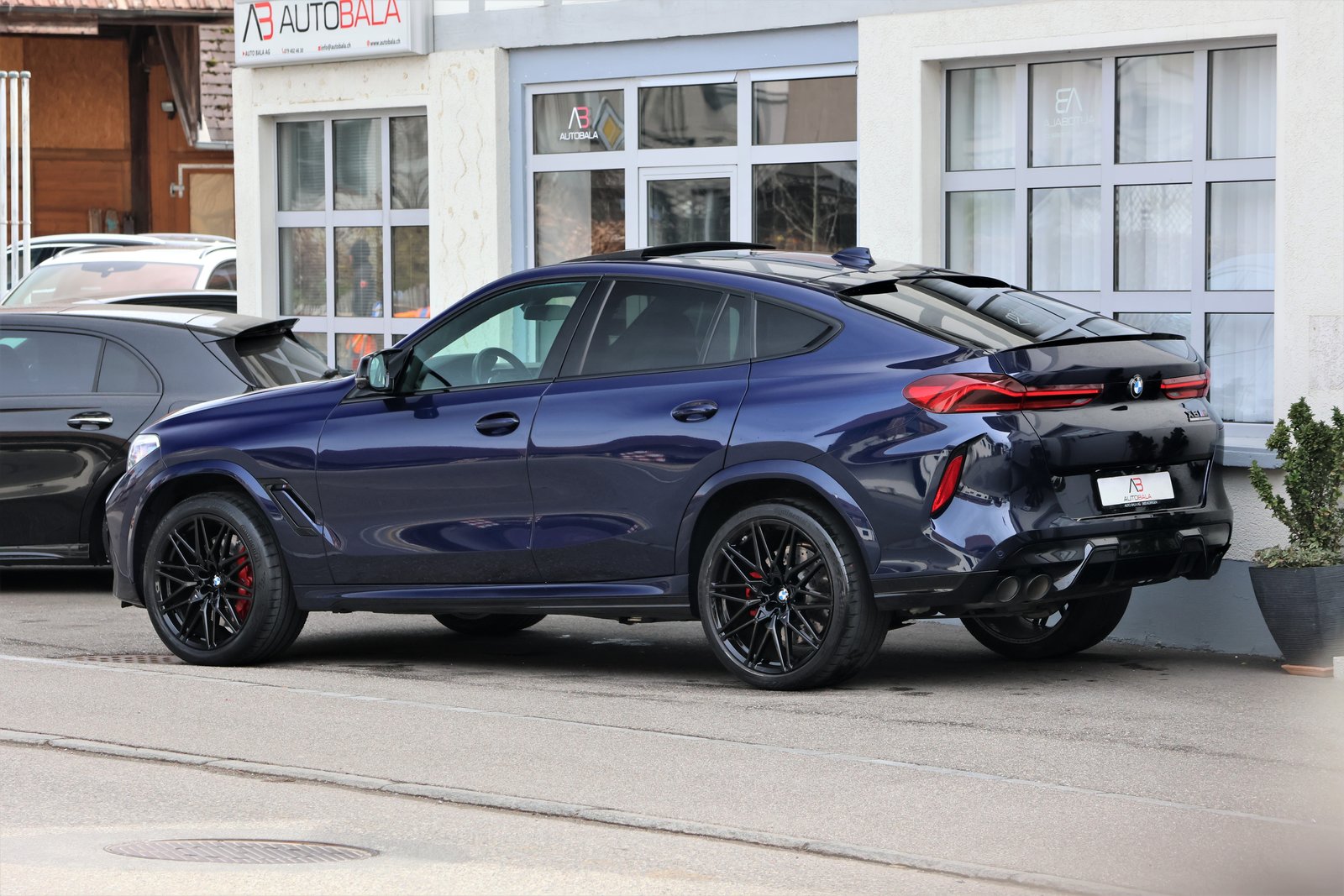 BMW X6M Steptronic M Competition (CH) Tansanitblau, Benzin, Occasion / Gebraucht, Automatik - 5