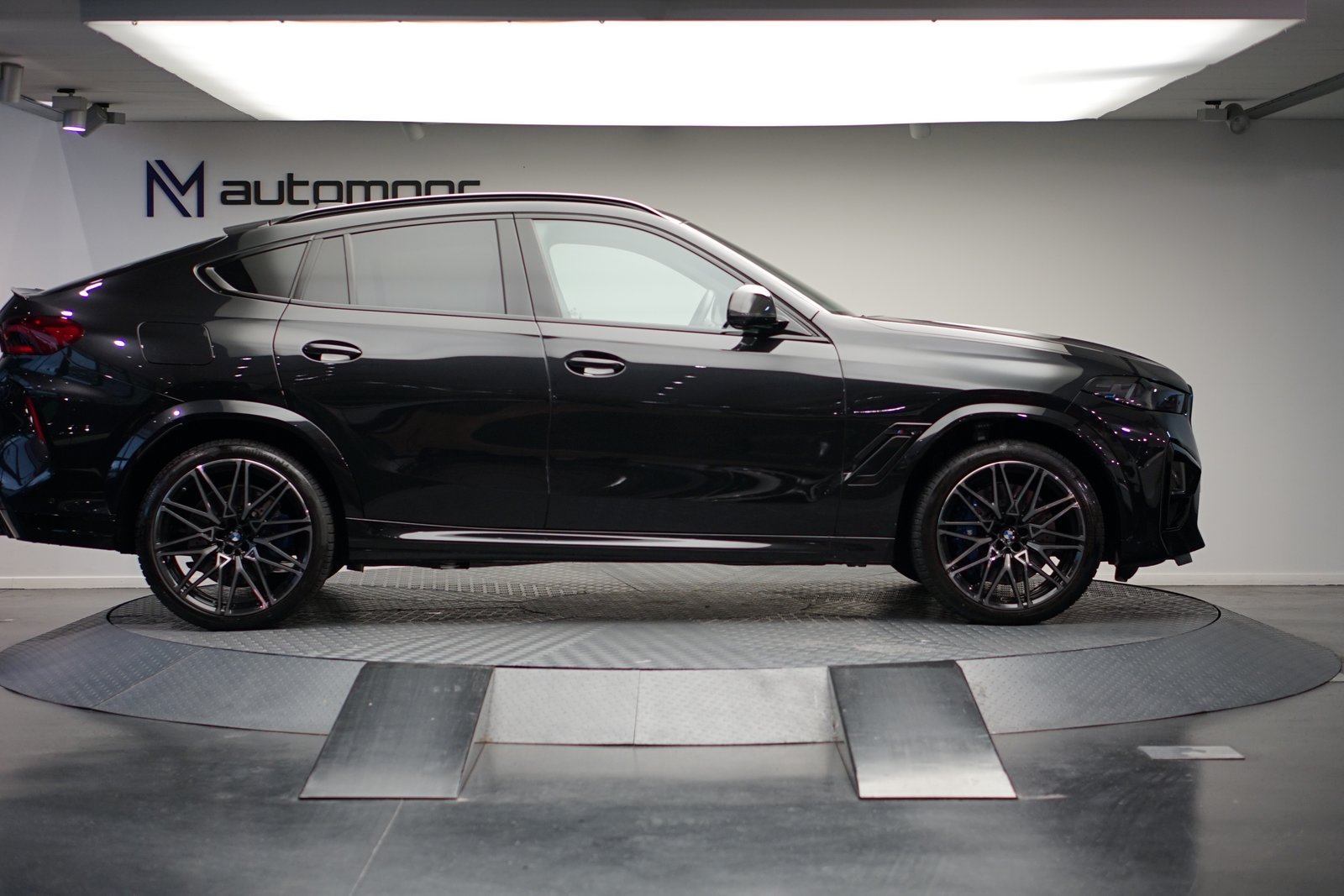 BMW X6M Steptronic M Competition *CH-Fahrzeug* *Carbon* *BW*, Benzina, Occasioni / Usate, Automatico - 4