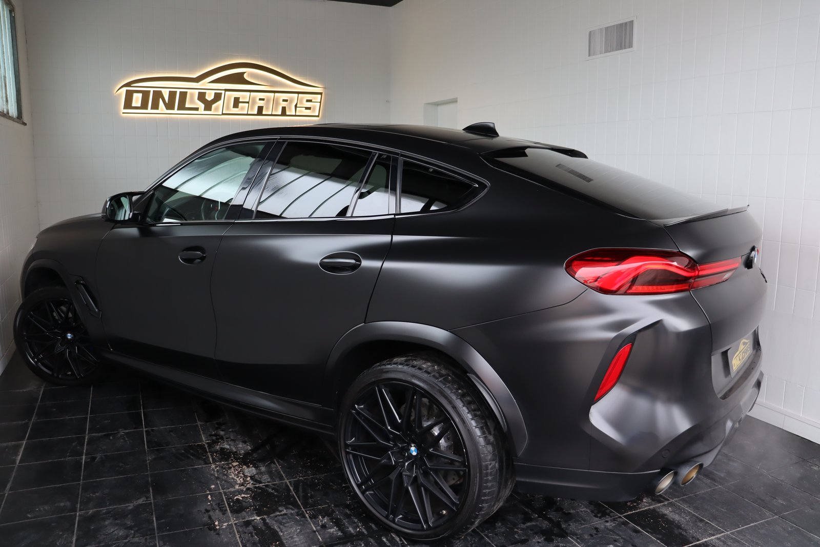 BMW X6M STEPTRONIC M COMPETITION ** SKY-LOUNGE ** CARBON INT, Benzin, Occasion / Gebraucht, Automatik - 7