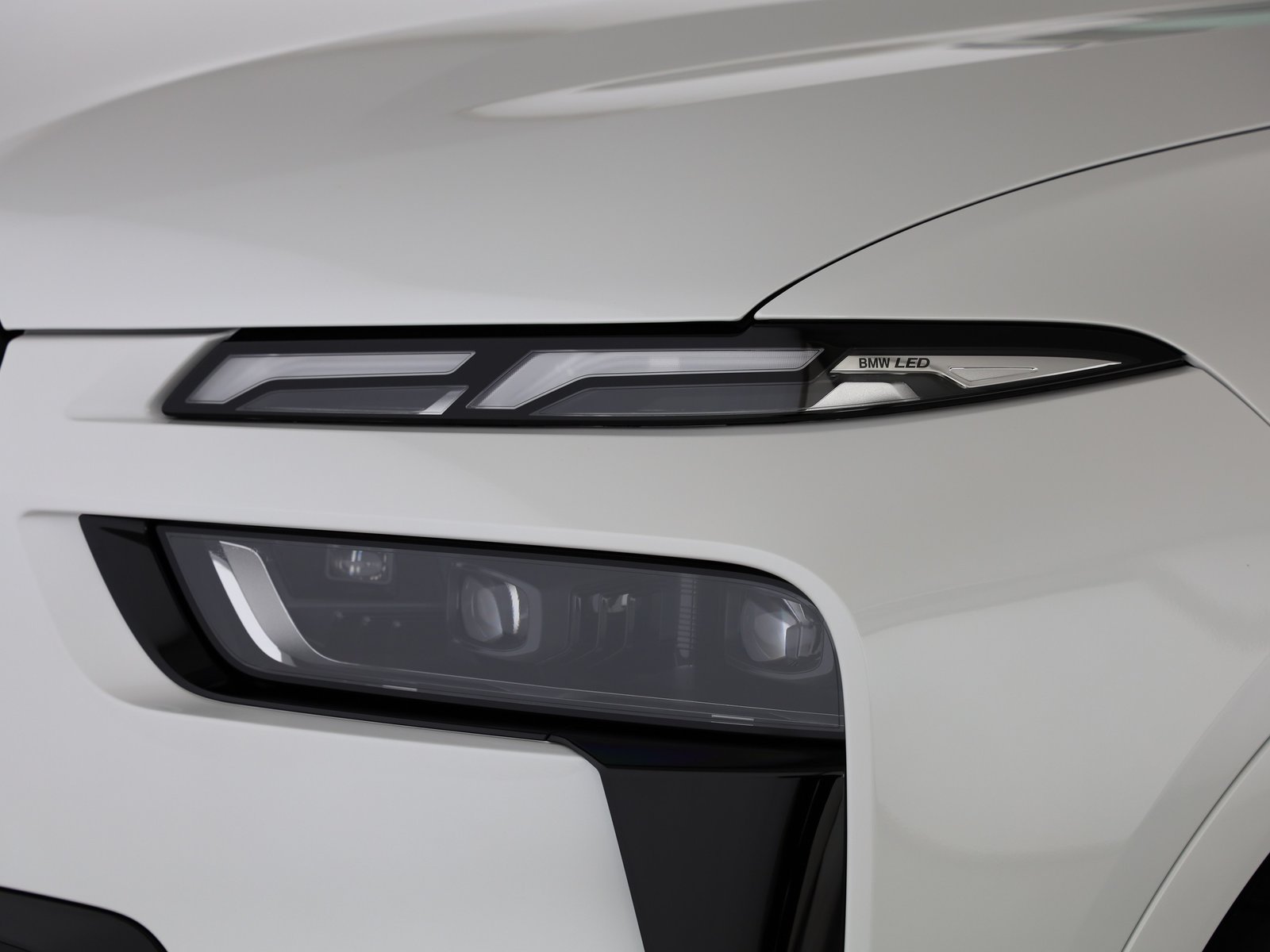 BMW X7 xDr 48 40d M Sport Pro, Mild-Hybrid Diesel/Elektro, Neuwagen, Automatik - 6