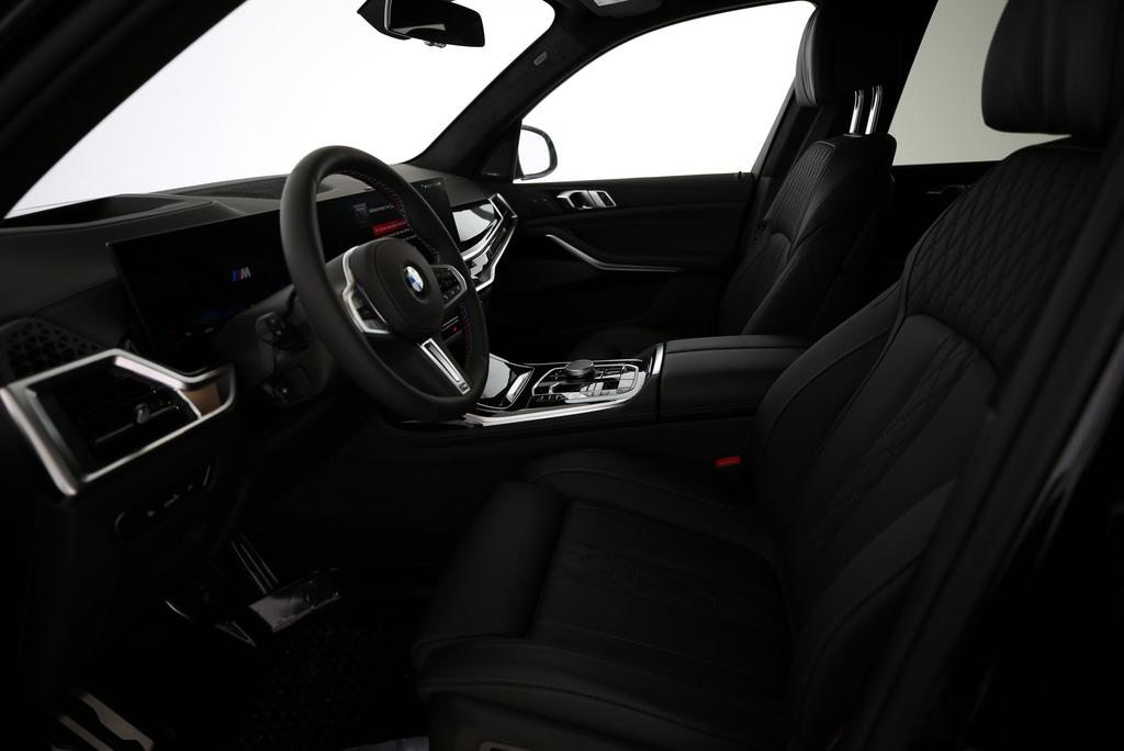 BMW X7 M60i, Mild-Hybrid Petrol/Electric, New car, Automatic - 4