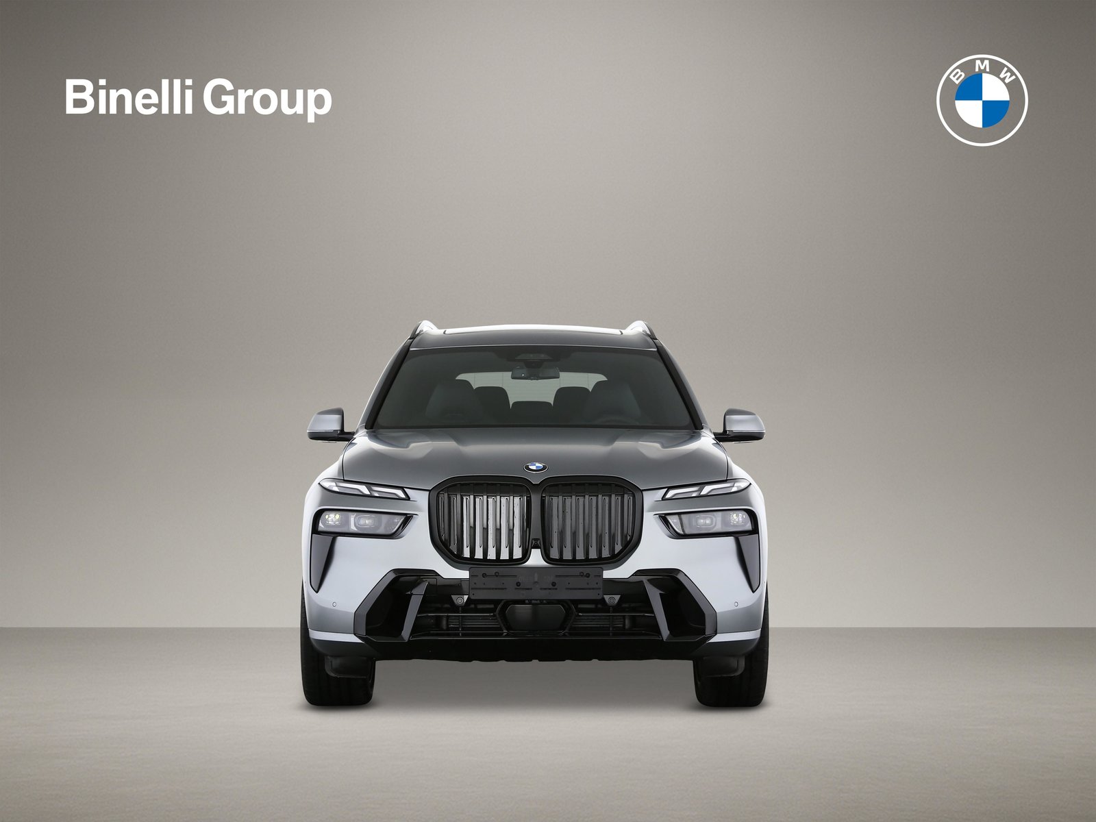 BMW X7 40i, Mild-Hybrid Petrol/Electric, New car, Automatic - 4