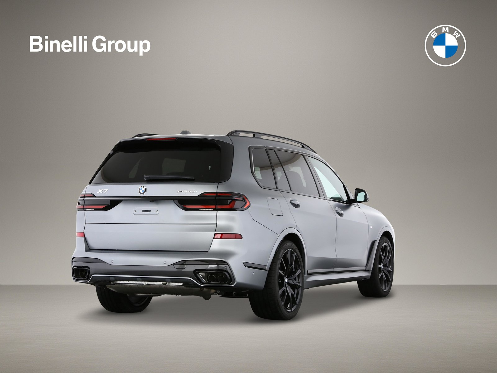 BMW X7 40i, Mild-Hybrid Petrol/Electric, New car, Automatic - 5