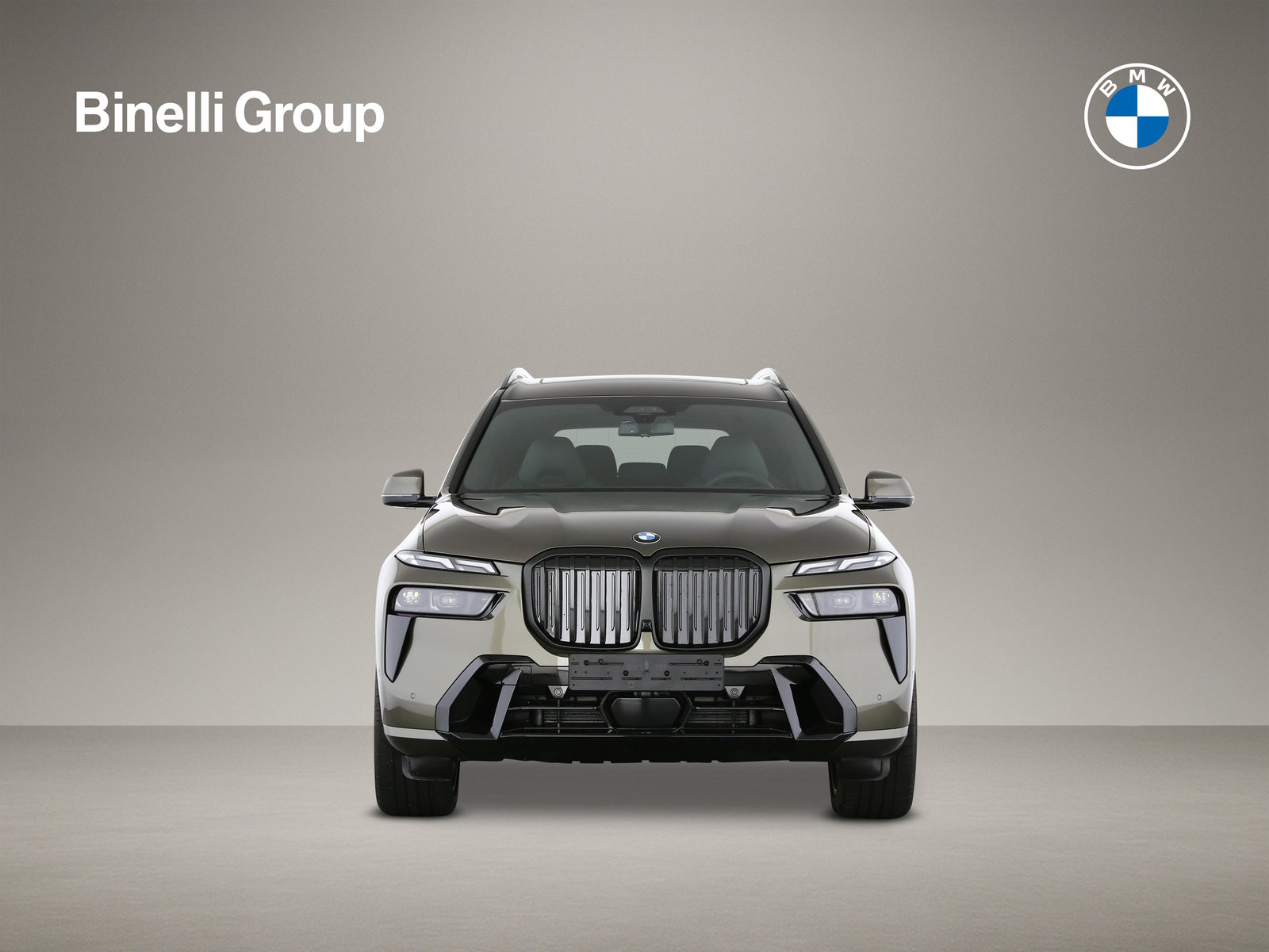 BMW X7 40i, Mild-Hybrid Petrol/Electric, New car, Automatic - 4