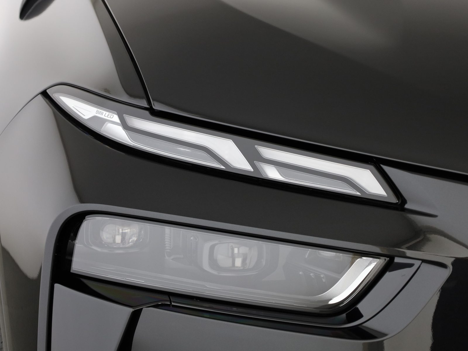 BMW X7 40i xDrive SAG, Mild-Hybrid Benzin/Elektro, Neuwagen, Automatik - 6