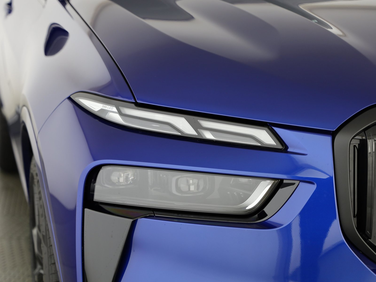 BMW X7 M60i, Hybride Léger Essence/Électricité, Voiture nouvelle, Automatique - 6