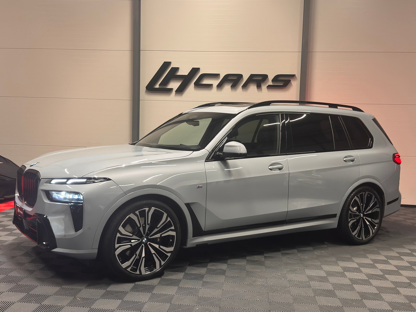 BMW X7 40d SAG M-Sport 6-Plätzer