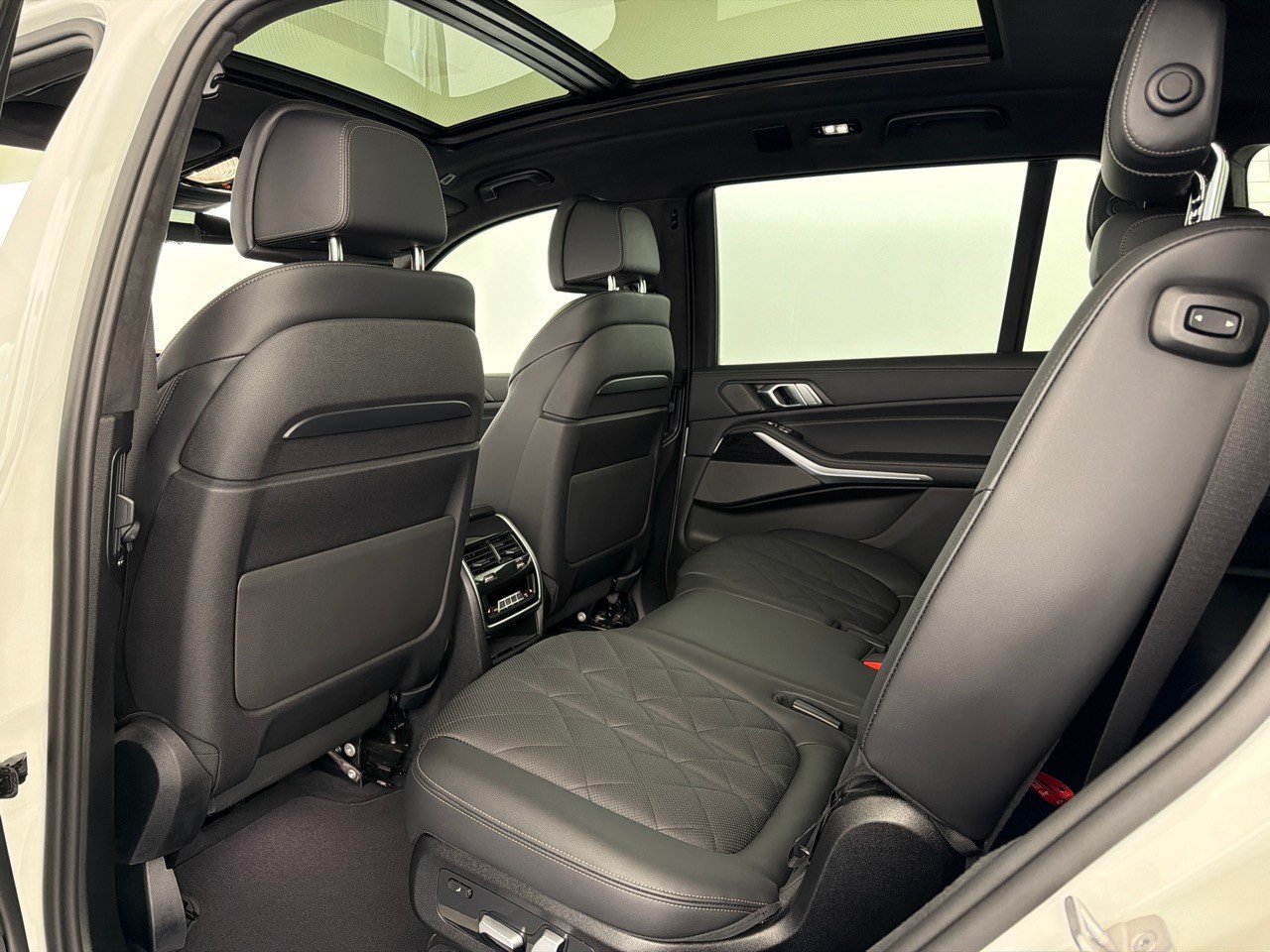 BMW X7 xDr 48V 40d M Sport, Mild-Hybrid Diesel/Elektro, Occasion / Gebraucht, Automatik - 6