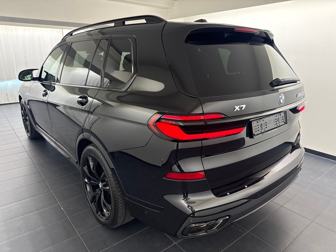 BMW X7 xDr 48 M60i M Sp. Pro ''Vollausstattung'', Mild-Hybrid Benzin/Elektro, Occasion / Gebraucht, Automatik - 2