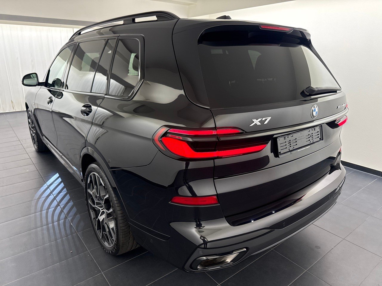BMW X7 xDr 48 40d M Sport Pro Inkl. AHKStandheizung, Mild-Hybrid Diesel/Elektro, Occasion / Gebraucht, Automatik - 2