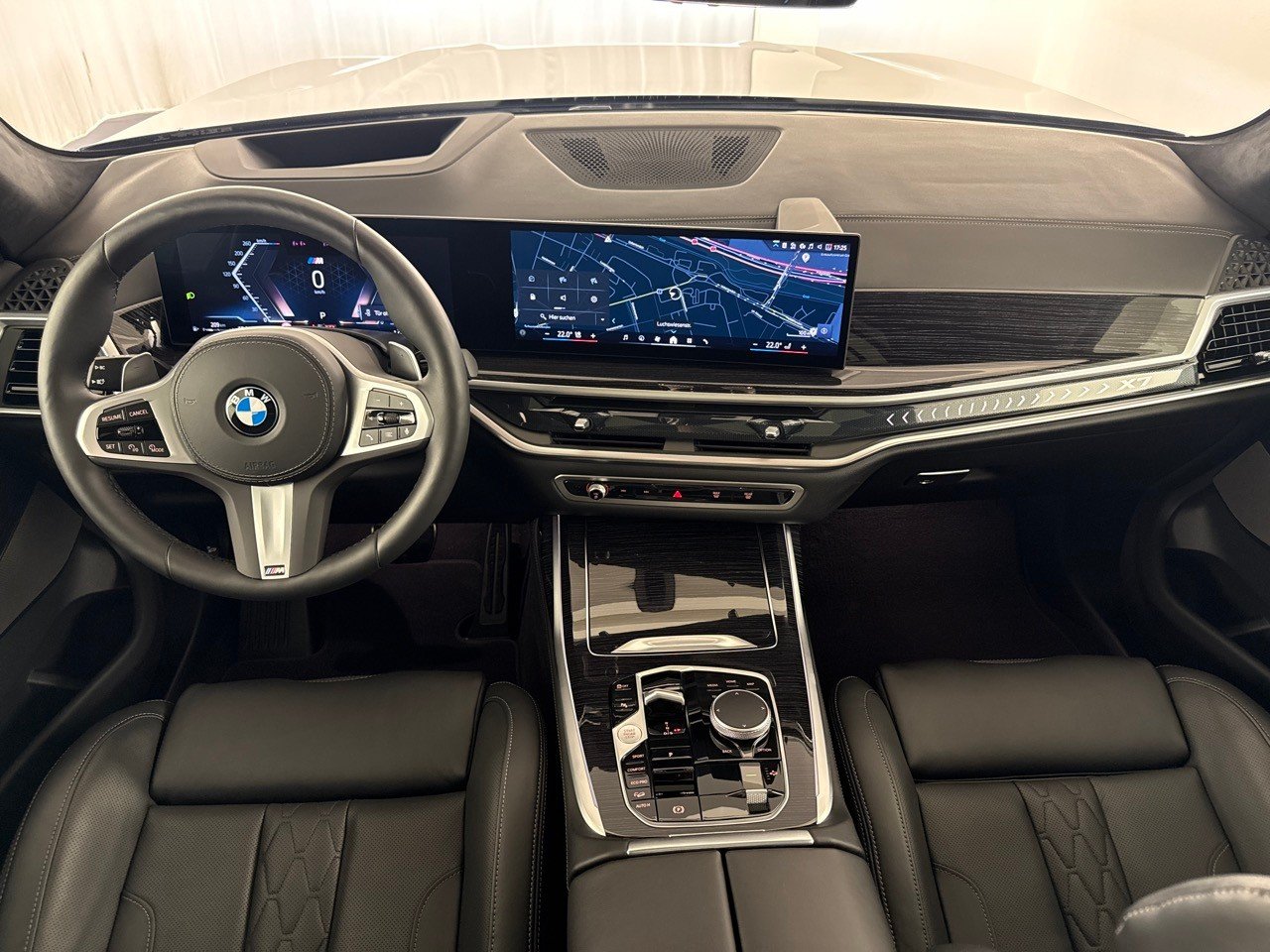 BMW X7 xDr 48 40d M Sport Pro Inkl. AHKStandheizung, Mild-Hybrid Diesel/Elektro, Occasion / Gebraucht, Automatik - 7
