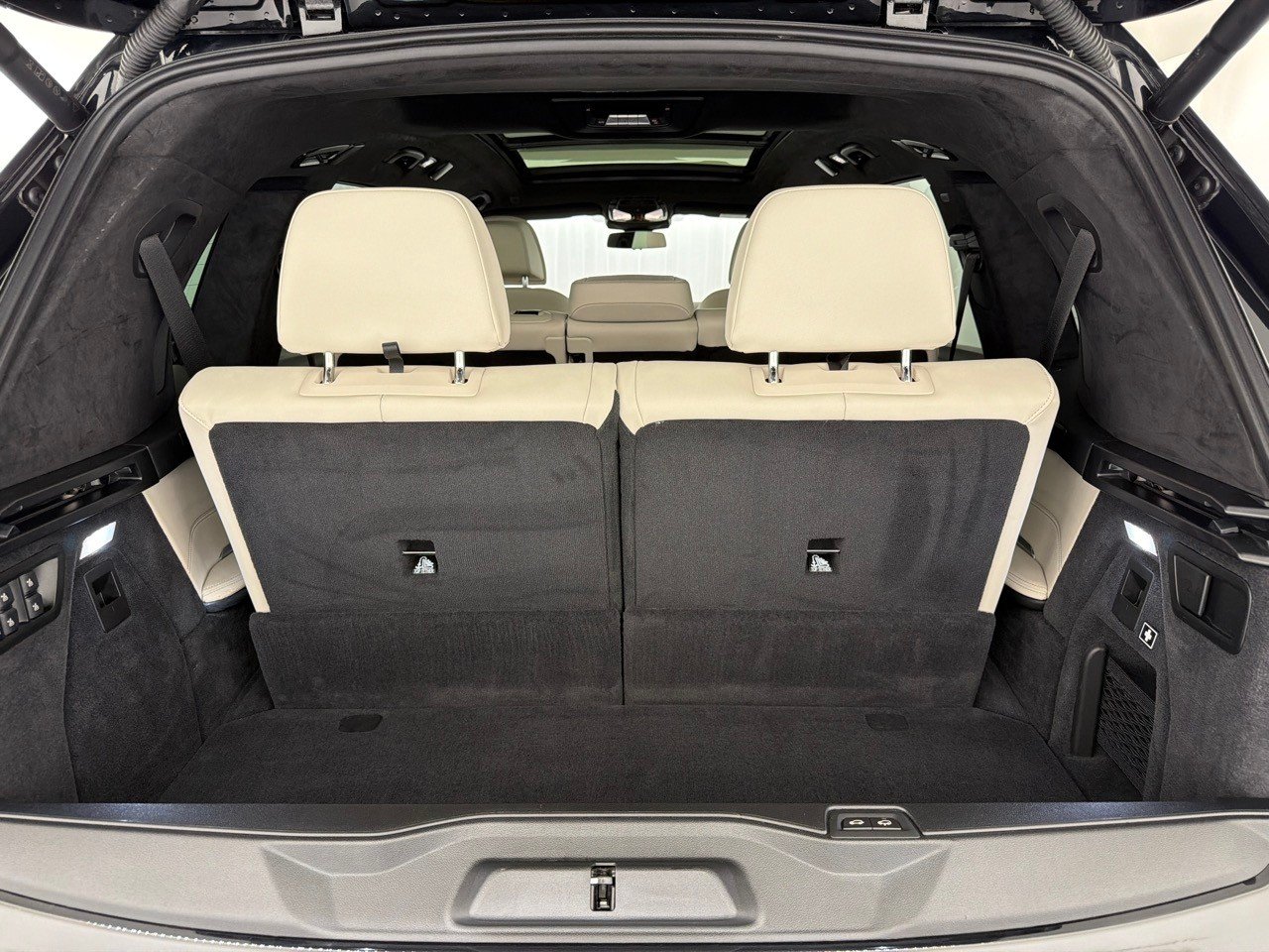 BMW X7 xDr 48V 40iM Sport Pro, Mild-Hybrid Benzin/Elektro, Occasion / Gebraucht, Automatik - 7