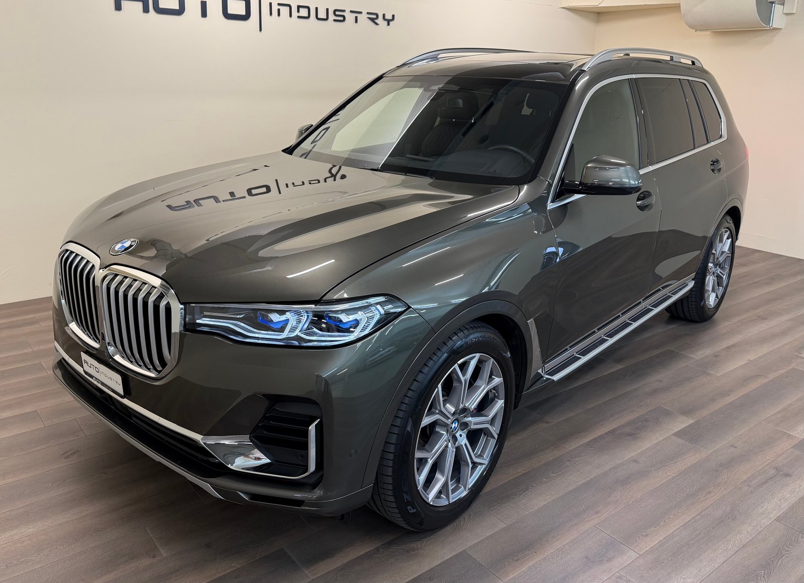 BMW X7 48V 40i Steptronic, Mild-Hybrid Petrol/Electric, Second hand / Used, Automatic - 2