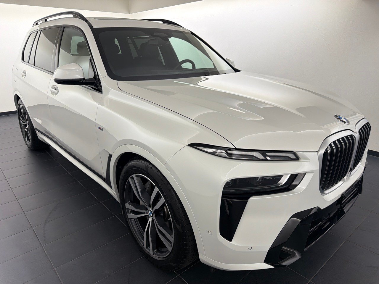 BMW X7 xDr 48V 40d M Sport, Mild-Hybrid Diesel/Electric, Second hand / Used, Automatic - 4