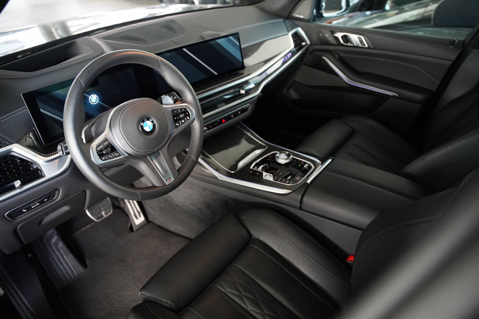 BMW X7 48V 40d M Sport, Hybride Léger Diesel/Électricité, Occasion / Utilisé, Automatique - 7