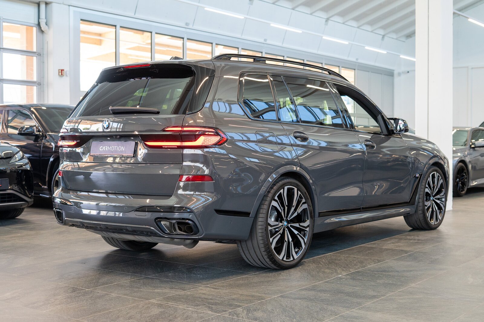 BMW X7 48V M60i M Sport / 23 Felgen / Iconic Glow / H, Benzin, Occasion / Gebraucht, Automatik - 7