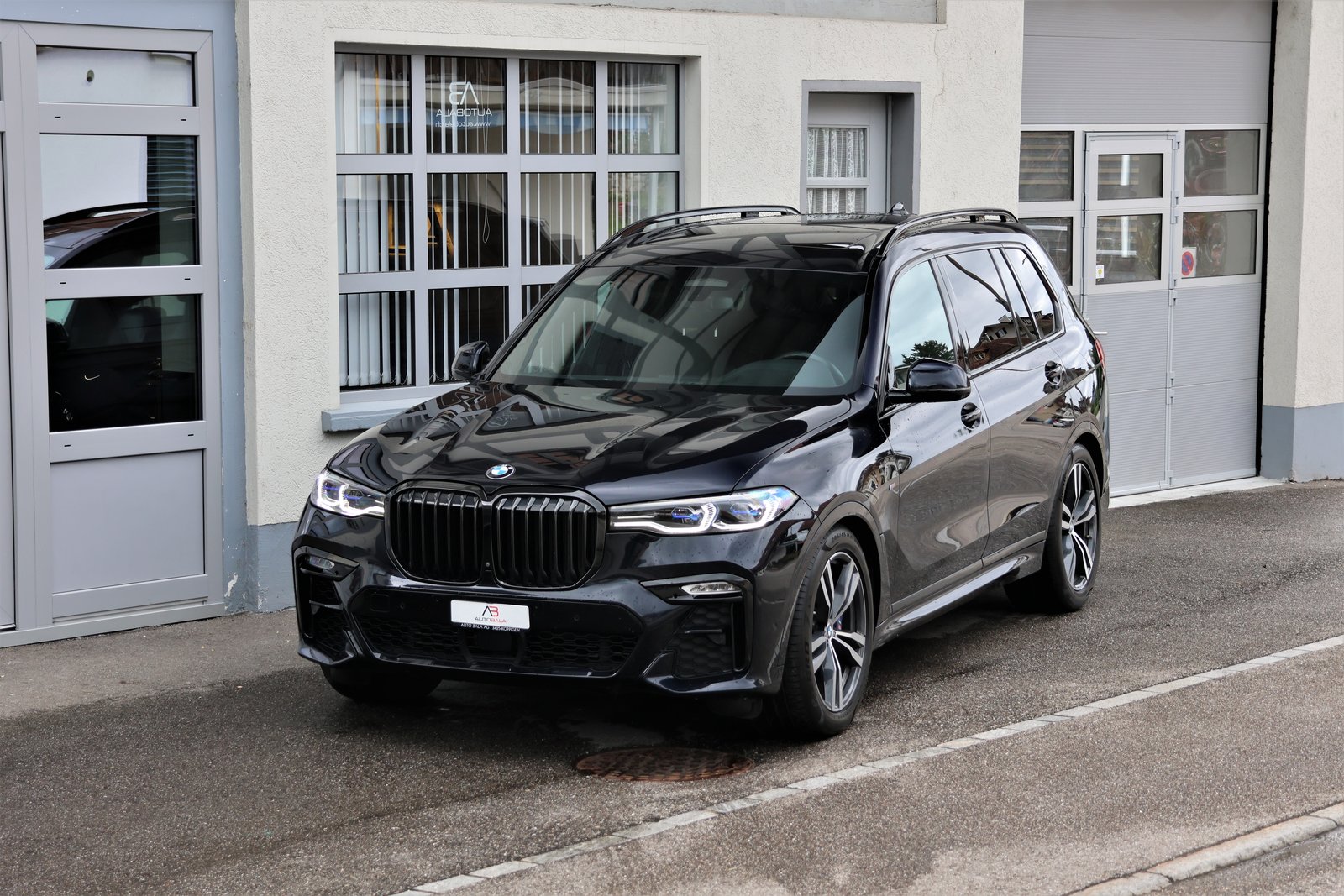 BMW X7 M50d Steptronic 7Plätzer + 3.5T AHK
