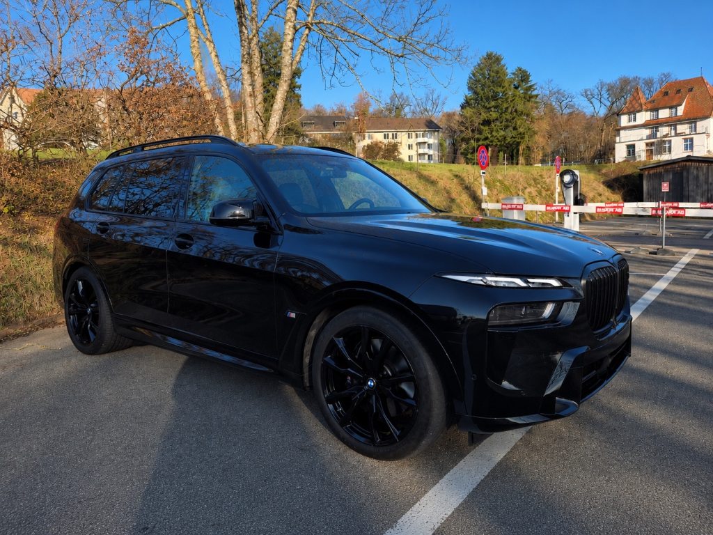 BMW X7 M60i, Mild-Hybrid Benzin/Elektro, Occasion / Gebraucht, Automatik - 3