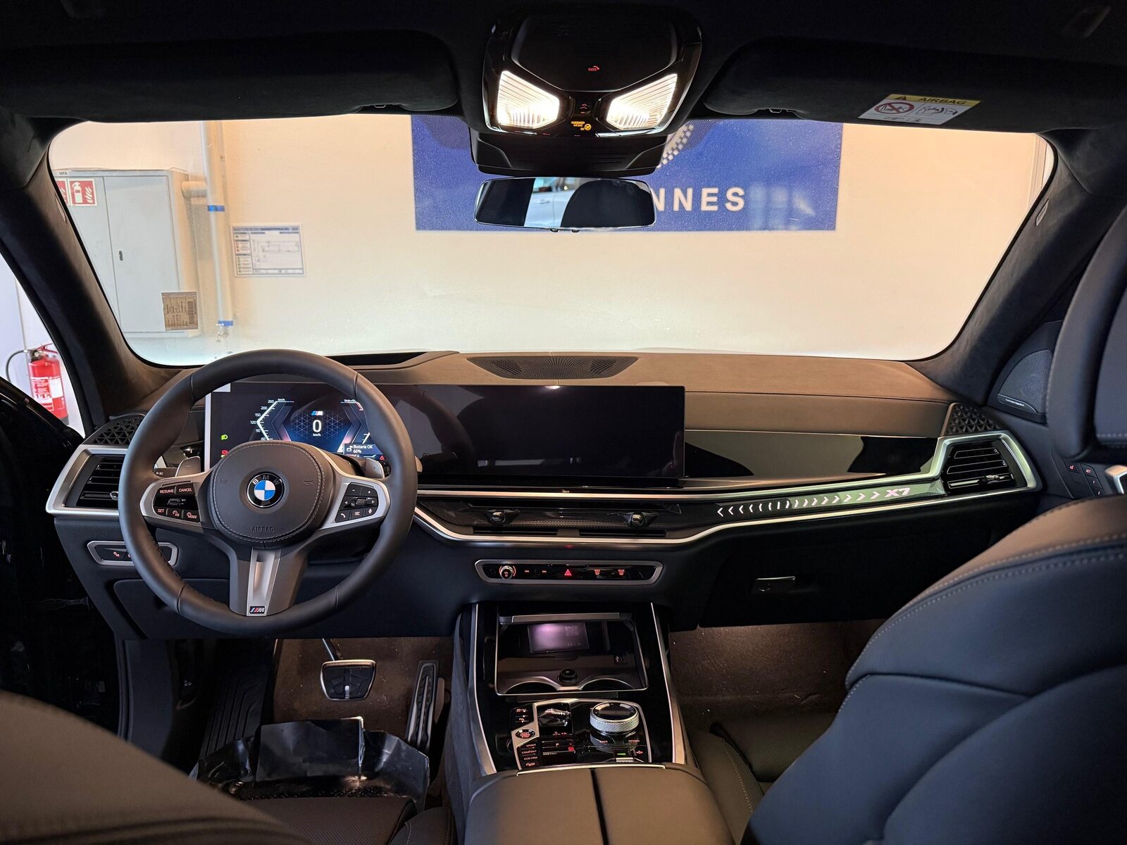 BMW X7 40d xDrive Kit Sport M, Mild-Hybrid Diesel/Electric, Ex-demonstrator, Automatic - 7