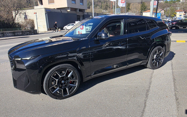 BMW XM PHEV Steptronic, Voll-Hybrid Benzin/Elektro, Occasion / Gebraucht, Automatik - 7