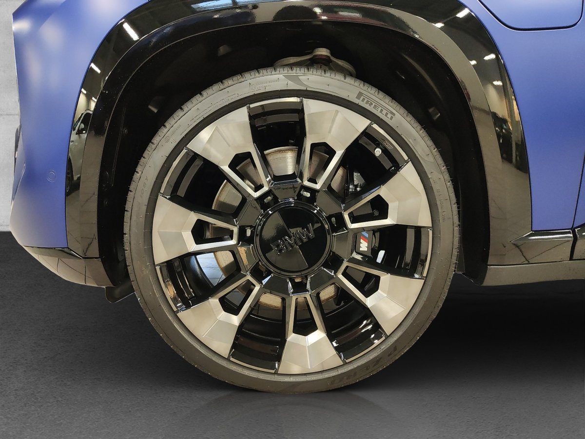 BMW XM PHEV Steptronic Label, Plug-in-Hybrid Benzin/Elektro, Neuwagen, Automatik - 3