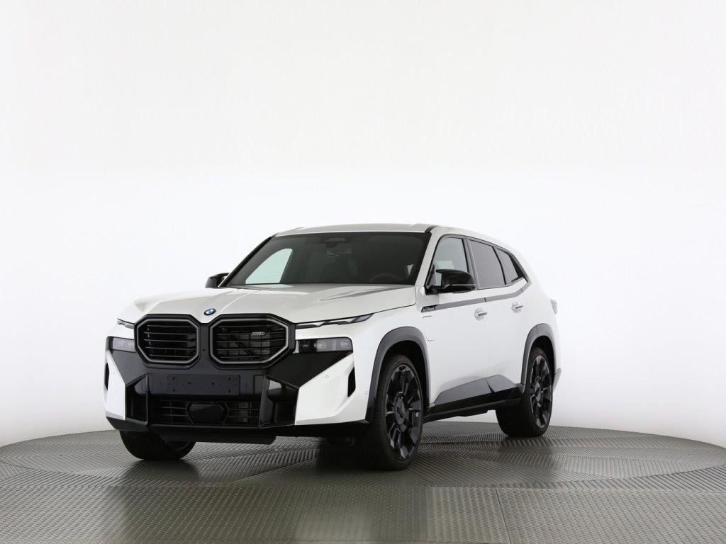 BMW XM 50e Plug-in Hybrid