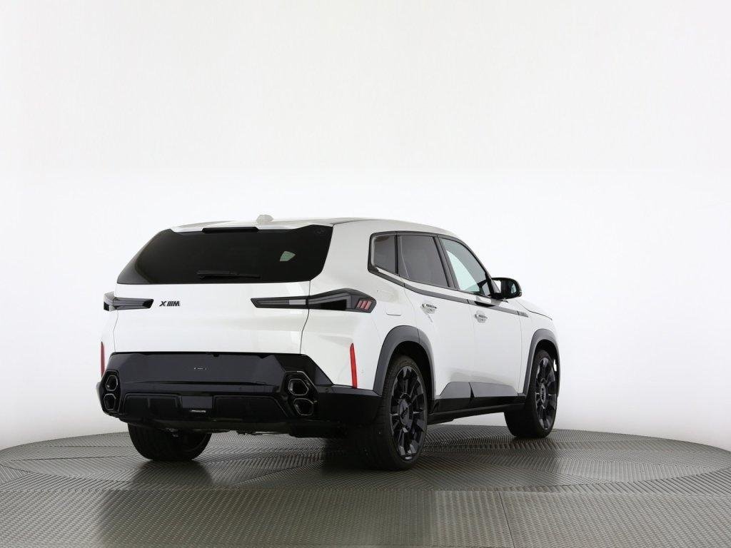 BMW XM 50e Plug-in Hybrid, Hybride Rechargeable Essence/Électricité, Voiture nouvelle, Automatique - 2