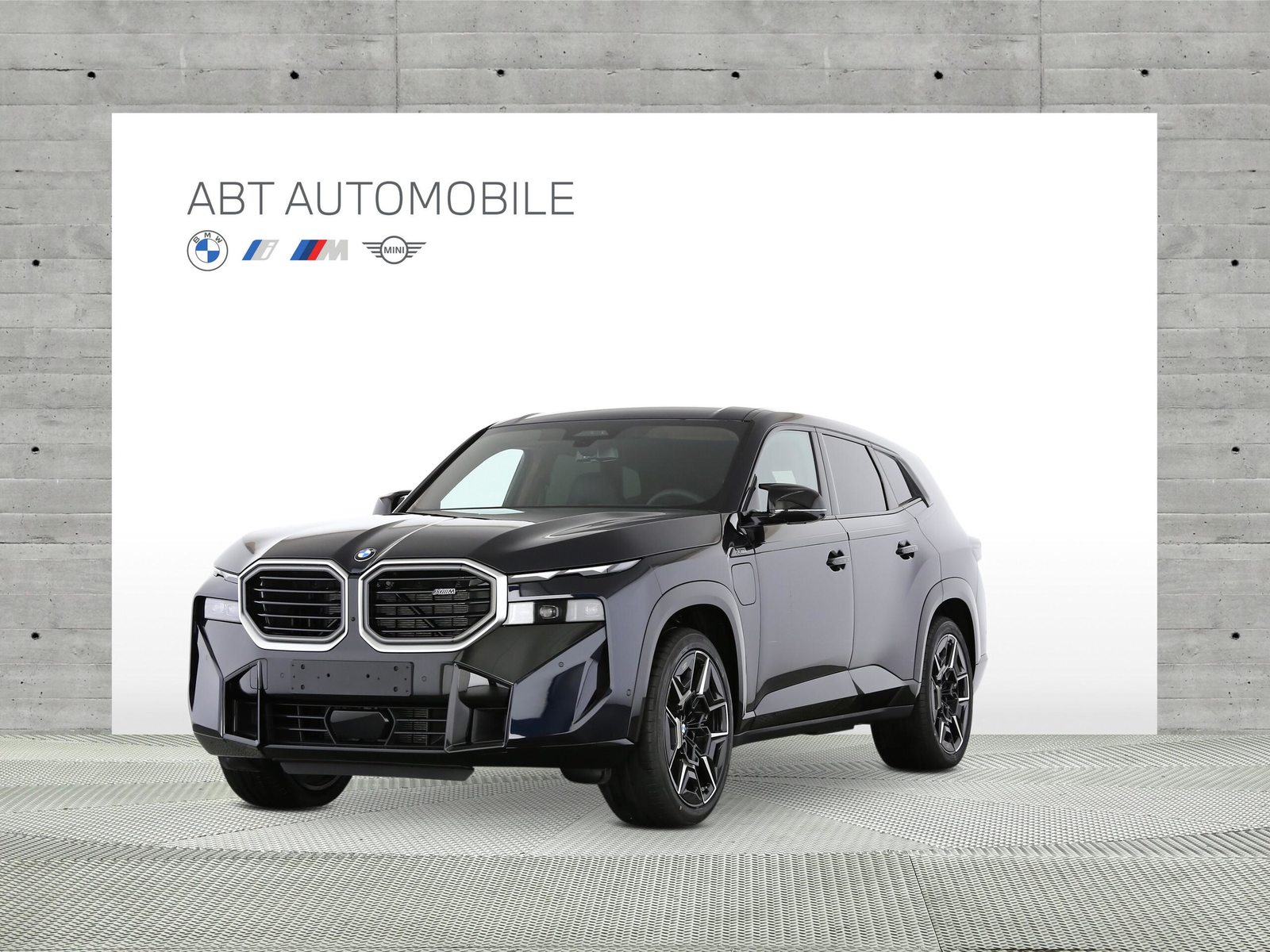 BMW XM 50e Plug-in Hybrid