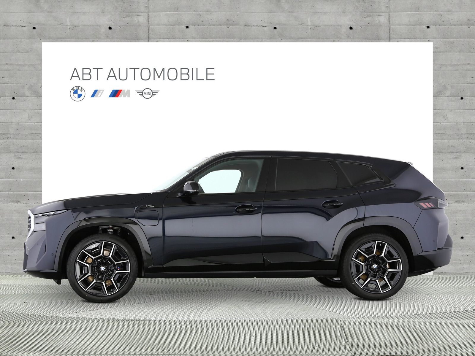 BMW XM 50e Plug-in Hybrid, Plug-in-Hybrid Benzina/Elettrica, Auto nuove, Automatico - 2