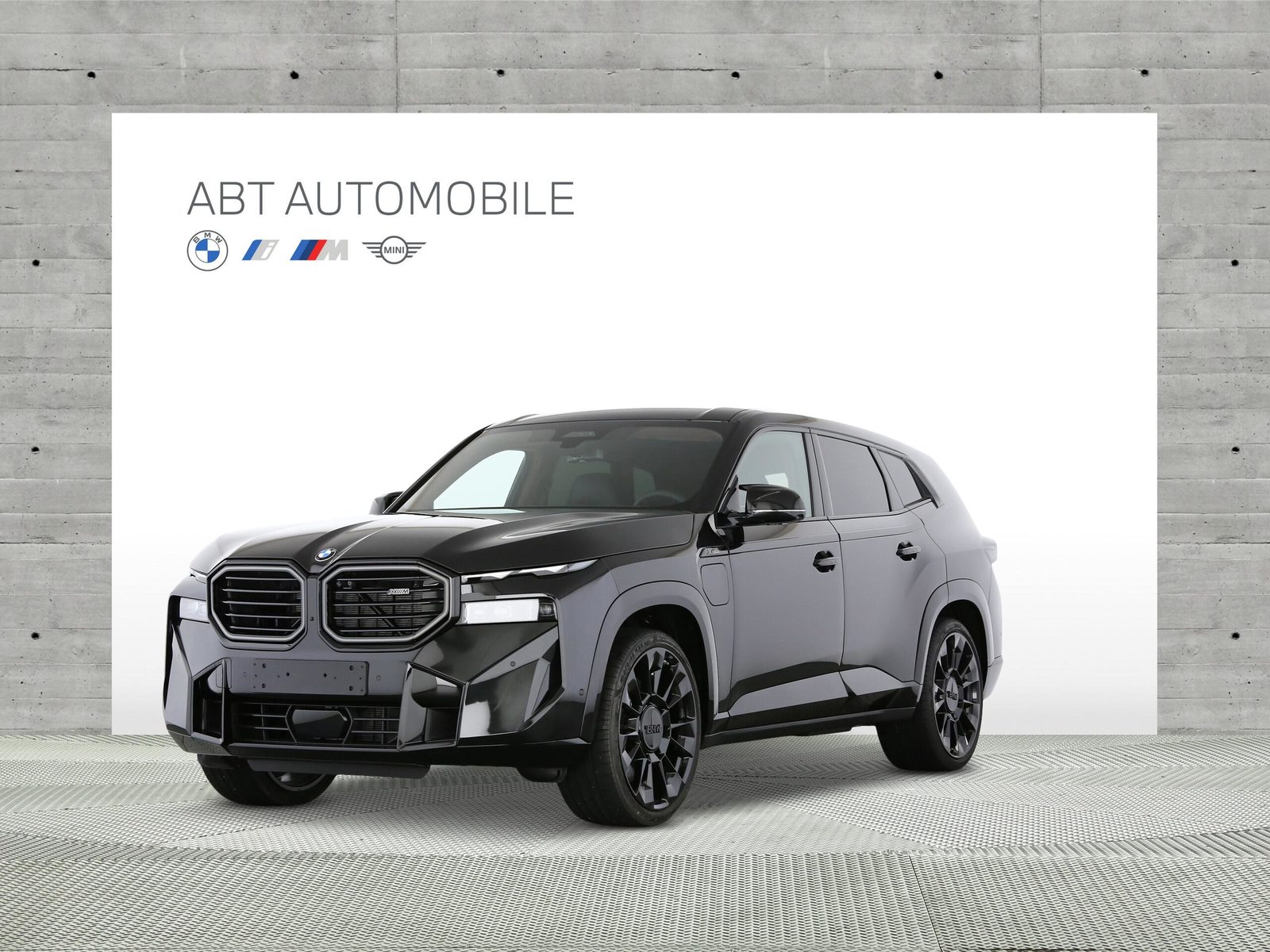 BMW XM 50e Plug-in Hybrid