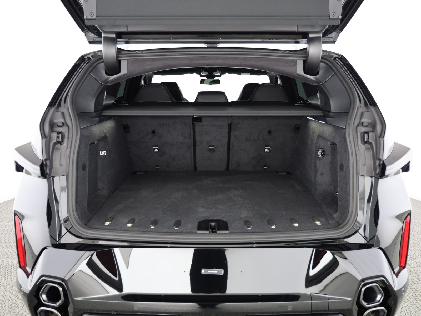 BMW XM 50e Plug-in Hybrid, Plug-in-Hybrid Benzin/Elektro, Neuwagen, Automatik - 6