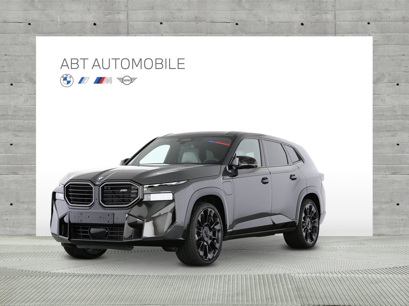 BMW XM 50e Plug-in Hybrid
