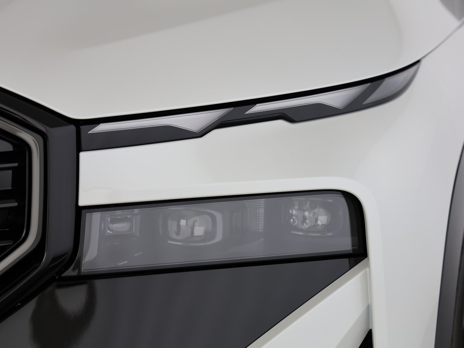BMW XM 50e Plug-in Hybrid, Plug-in-Hybrid Petrol/Electric, New car, Automatic - 7