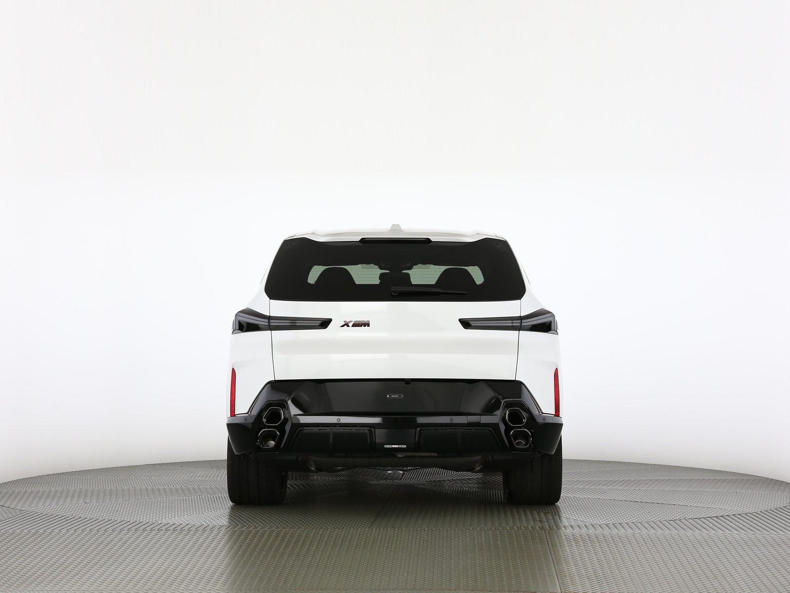 BMW XM Label Plug-in Hybrid, Plug-in-Hybrid Petrol/Electric, New car, Automatic - 4