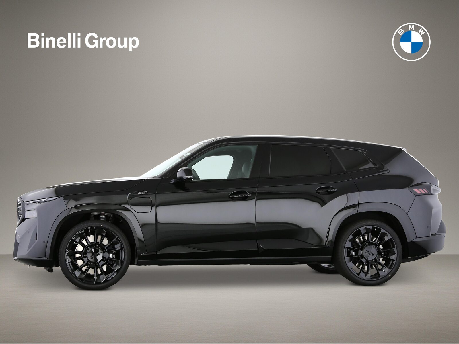 BMW XM 50e Plug-in Hybrid, Plug-in-Hybrid Petrol/Electric, New car, Automatic - 5