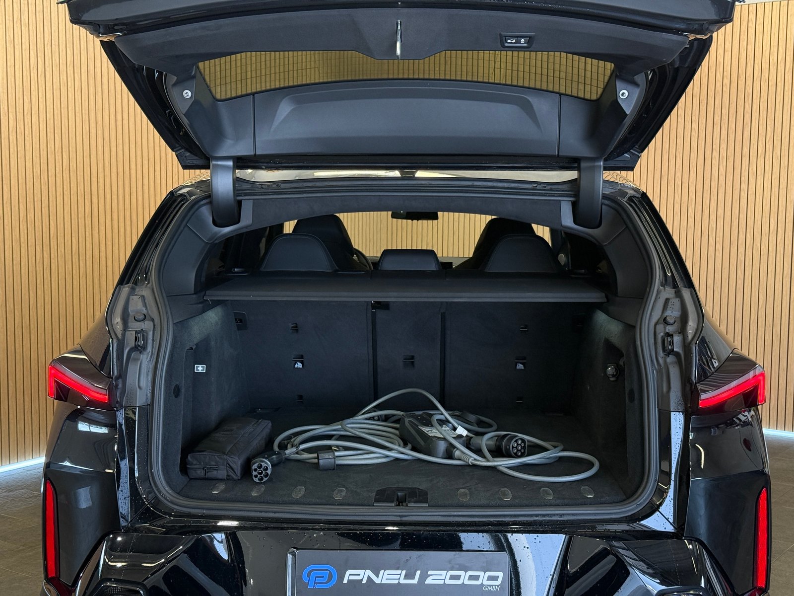 BMW XM PHEV Steptronic * GRATIS SERVICE*, Hybride Rechargeable Essence/Électricité, Occasion / Utilisé, Automatique - 6