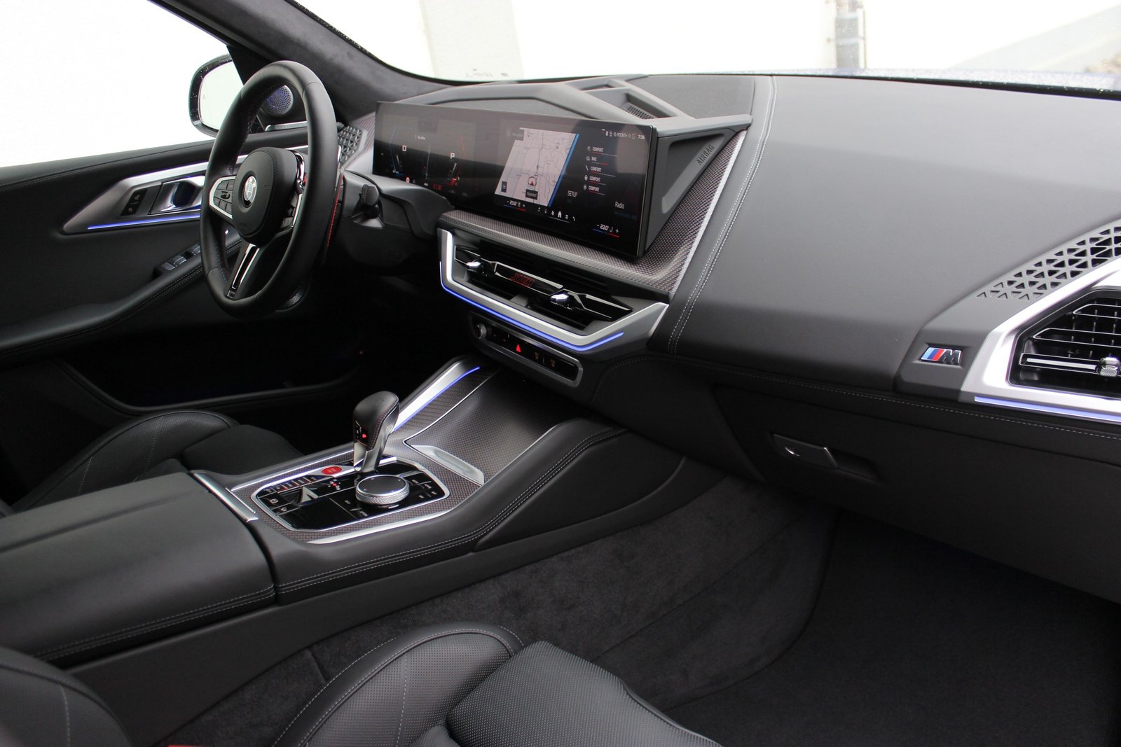 BMW XM LABEL Individual *INTERLAGOS BLAU*, Plug-in-Hybrid Benzin/Elektro, Occasion / Gebraucht, Automatik - 2