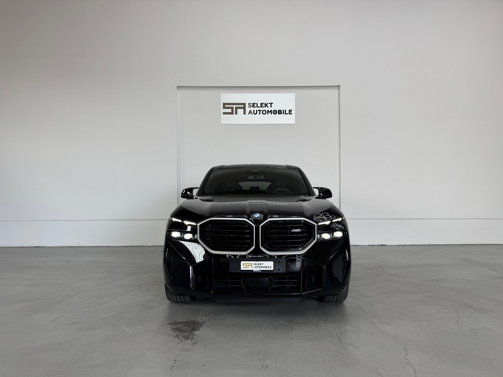 BMW XM 50e PHEV Steptronic, Plug-in-Hybrid Petrol/Electric, Second hand / Used, Automatic - 3