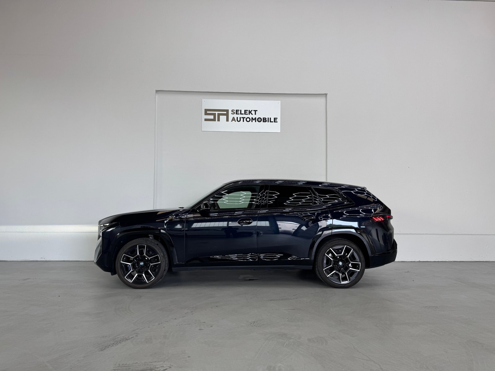 BMW XM 50e PHEV Steptronic, Plug-in-Hybrid Petrol/Electric, Second hand / Used, Automatic - 4