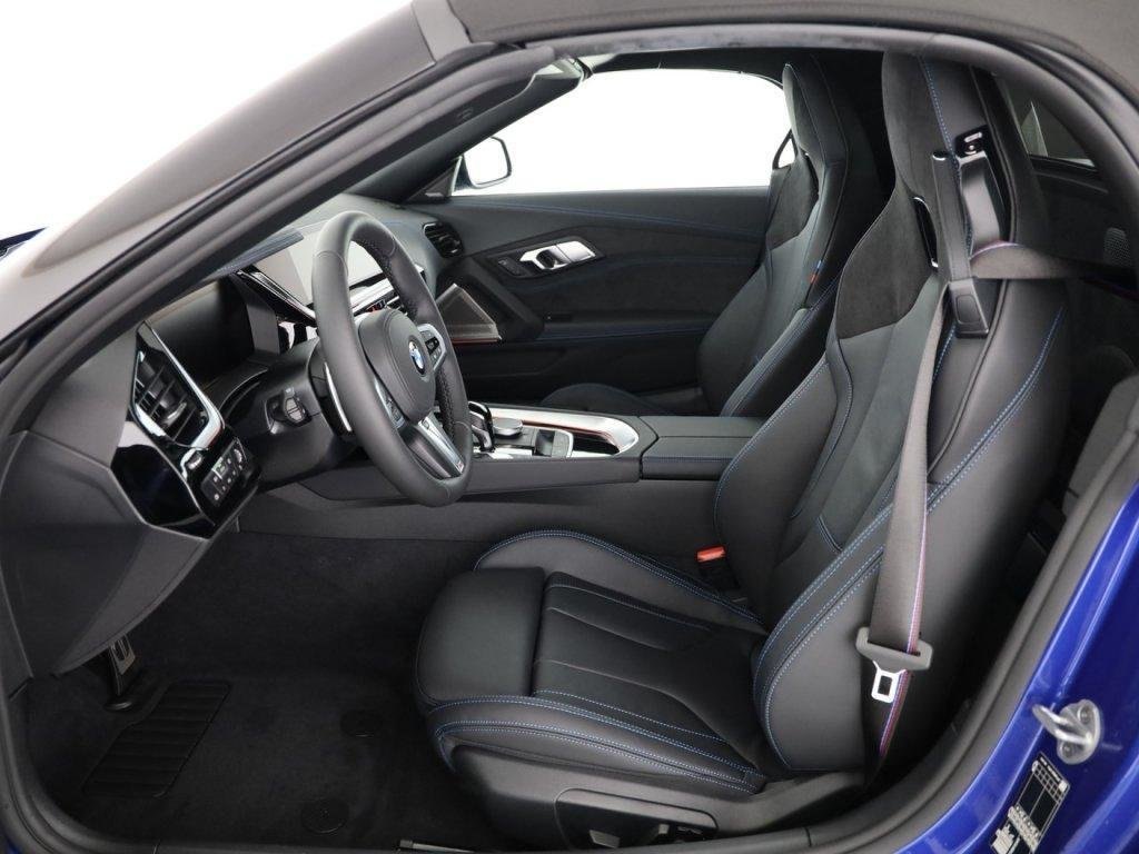 BMW Z4 20i sDrive, Petrol, New car, Automatic - 5