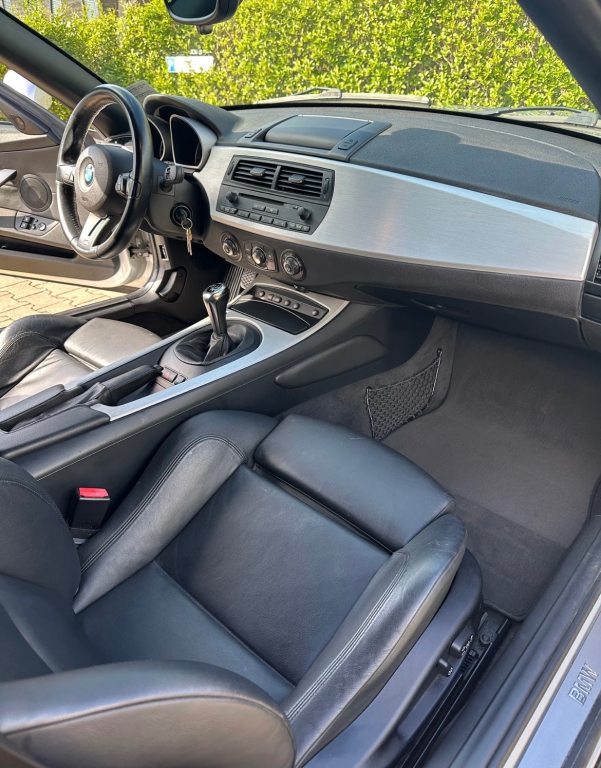 BMW Z4 3.0si, Petrol, Second hand / Used, Manual - 3