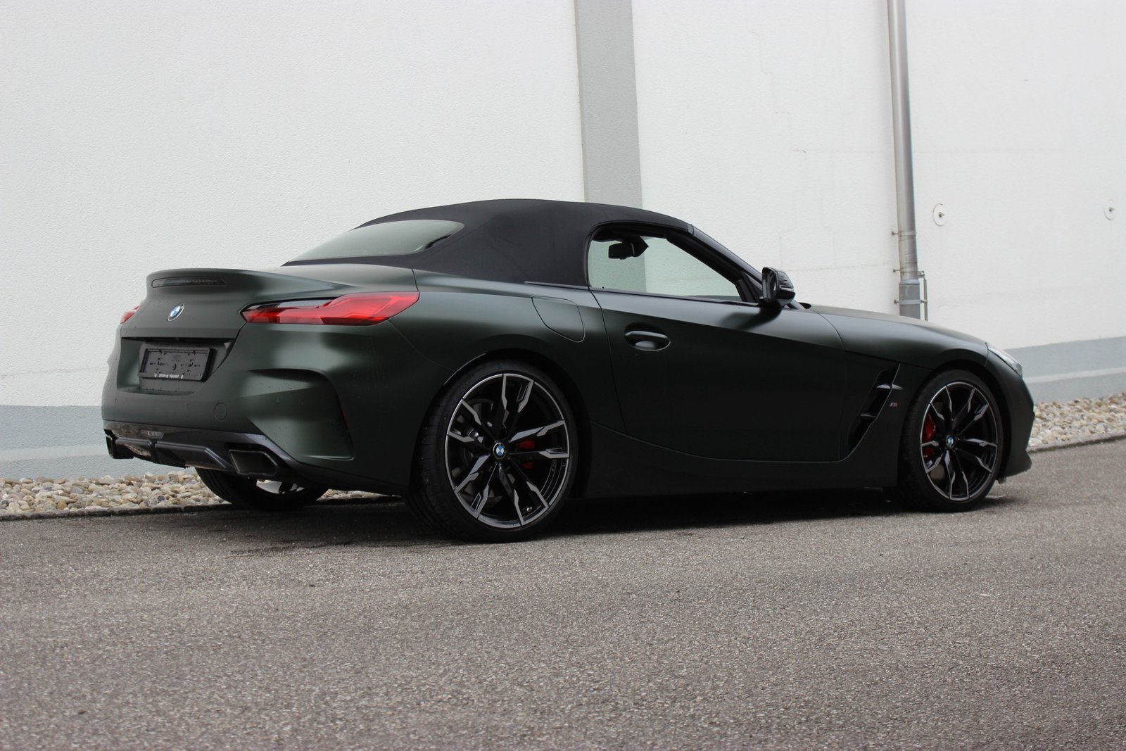 BMW Z4 M40i *FROZEN DEEP GREEN metallic*