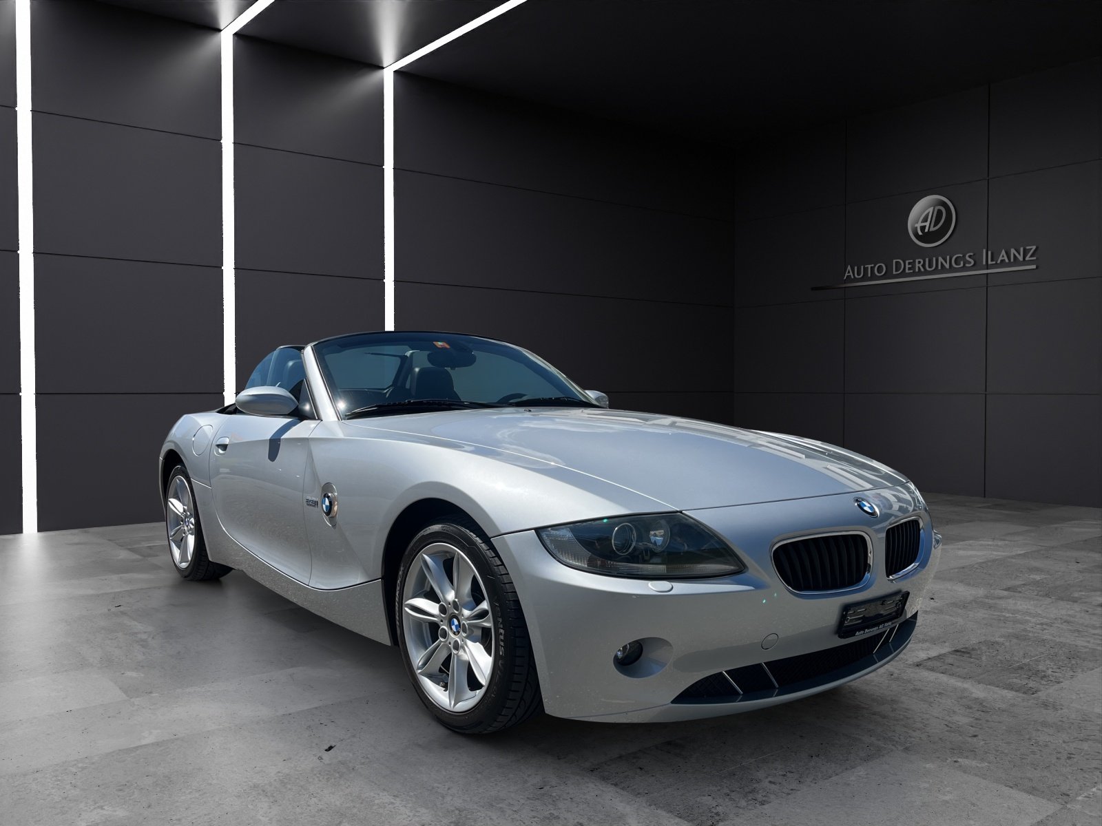BMW Z4 2.2i Roadster, Petrol, Second hand / Used, Manual - 2