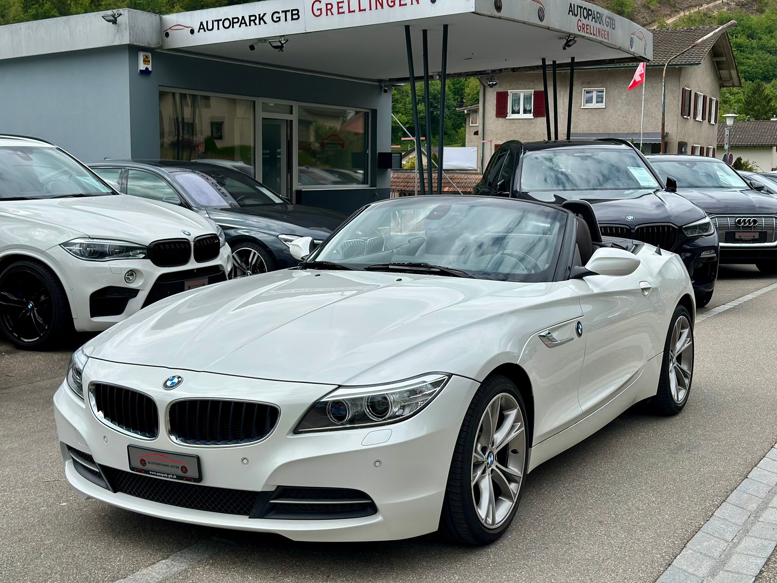 BMW Z4 sDrive28i Steptronic, Benzin, Occasion / Gebraucht, Automatik - 2