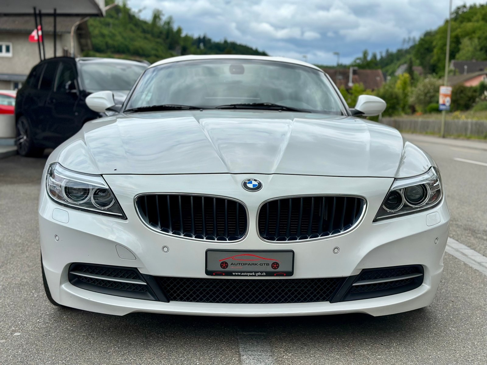 BMW Z4 sDrive28i Steptronic, Benzin, Occasion / Gebraucht, Automatik - 5