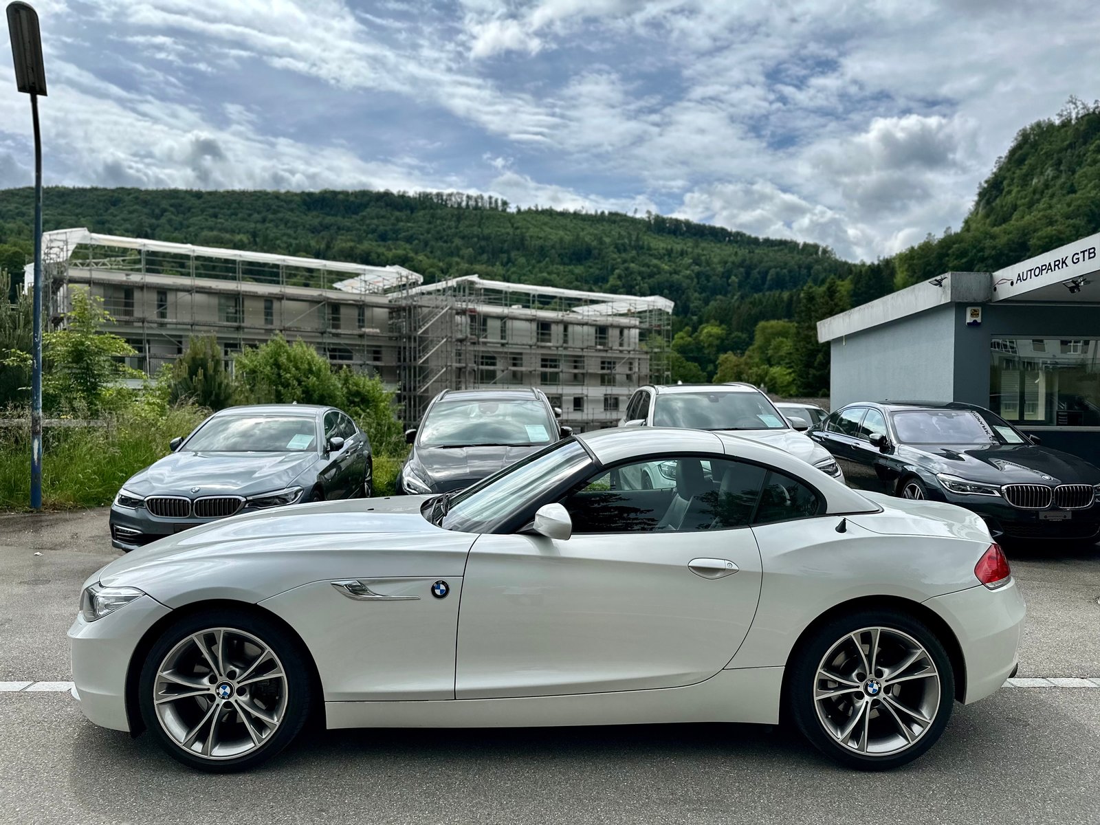 BMW Z4 sDrive28i Steptronic, Benzin, Occasion / Gebraucht, Automatik - 6