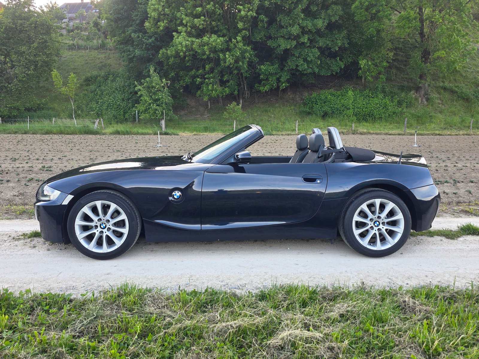 BMW Z4 2.5si Roadster / Neu ab Mfk und Service, Essence, Occasion / Utilisé, Manuelle - 2